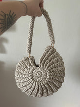 Load image into Gallery viewer, Caracola 2 bag
